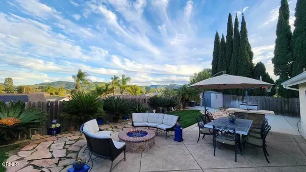 1788 Moonshadow CIR, Camarillo, CA 93010