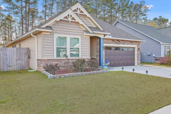 251 Whirlaway Dr, Moncks Corner, SC 29461