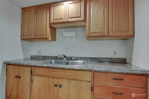 10412 1st AVE S, Seattle, WA 98168