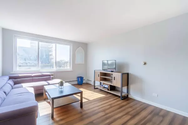 150 S Oak Park AVE #403, Oak Park, IL 60302