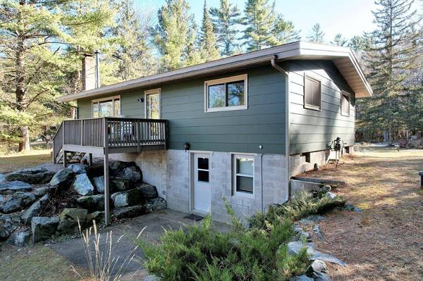 5150 PEACEFUL WATERS DR, Eagle River, WI 54521