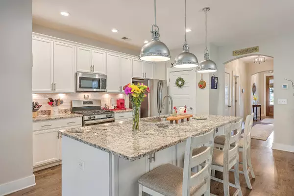 251 Whirlaway Dr, Moncks Corner, SC 29461