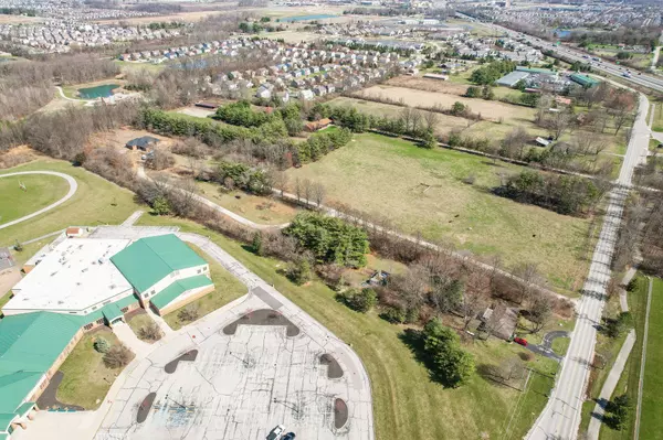 11186 E 131st ST, Fishers, IN 46038