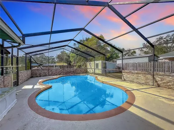 40813 W 4TH AVE, Umatilla, FL 32784