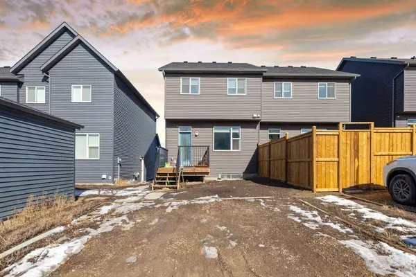 173 Carringvue WAY NW, Calgary, AB T3P 1K6