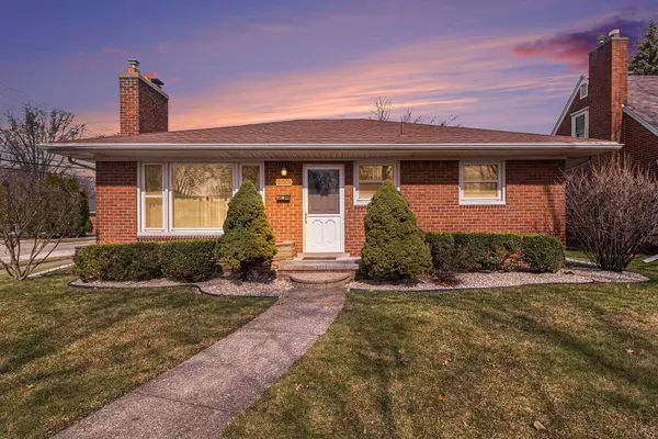 21901 Edmunton Street, Saint Clair Shores, MI 48080