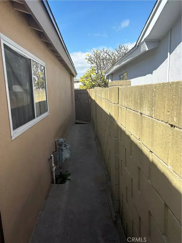 12248 212th ST, Hawaiian Gardens, CA 90716