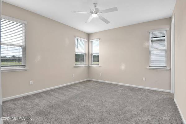 5818 TOMAHAWK LAKE DR, Jacksonville, FL 32254