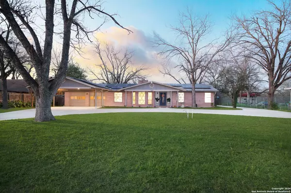 543 Ware Blvd, San Antonio, TX 78221