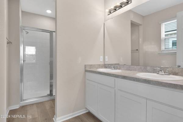 5818 TOMAHAWK LAKE DR, Jacksonville, FL 32254