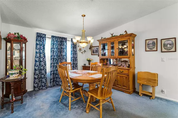 37604 DEERWOODS DR, Eustis, FL 32736