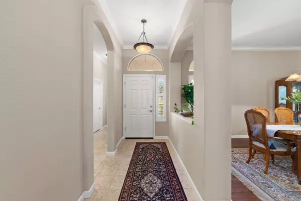 9057 Running Wolf WAY, Roseville, CA 95747