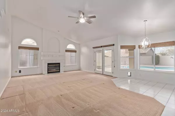 29840 N 43RD Way, Cave Creek, AZ 85331