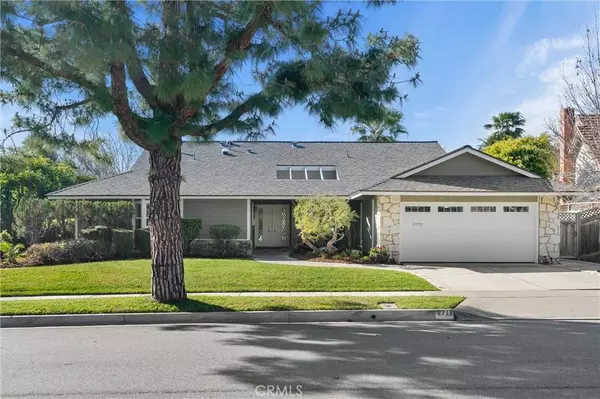 2717 Cardinal DR, Costa Mesa, CA 92626