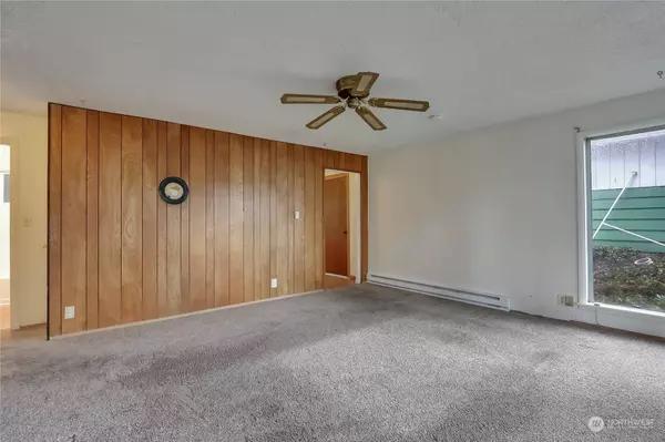 10412 1st AVE S, Seattle, WA 98168