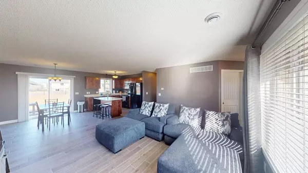 767 Park Brook RD NW, Isanti, MN 55040