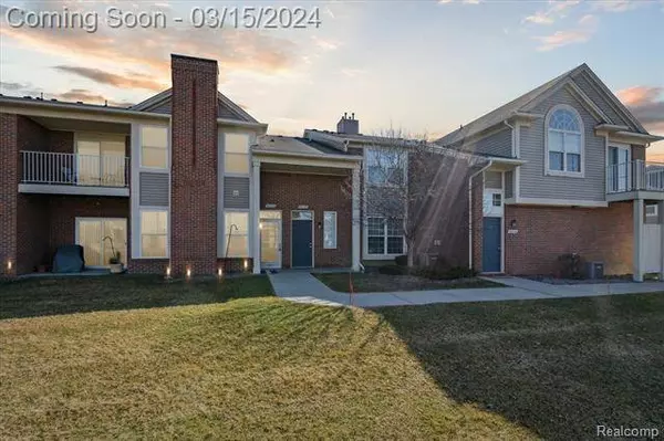 48436 MAPLEHURST Drive, Shelby Twp, MI 48317