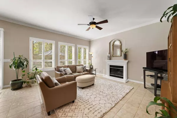 9057 Running Wolf WAY, Roseville, CA 95747