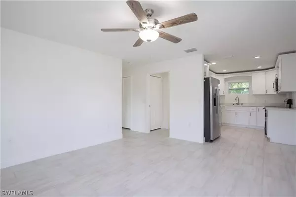 2148 Hale CT, Fort Myers, FL 33916