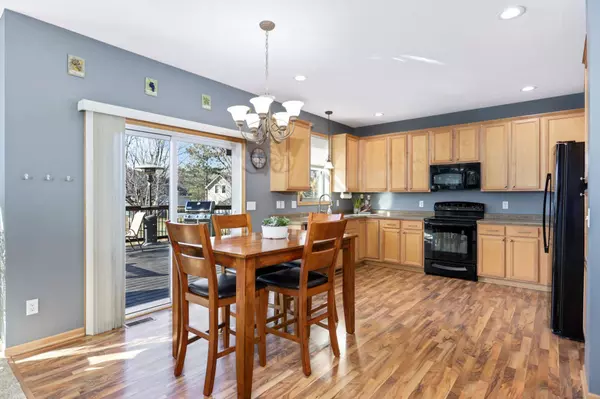 17170 Stonebriar CIR SW, Prior Lake, MN 55372