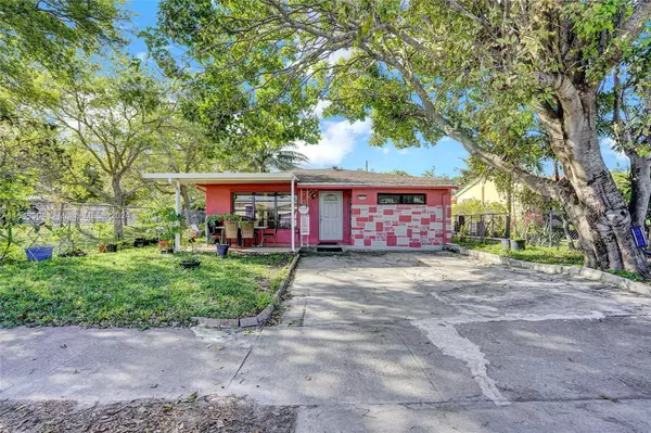 2730 Funston St, Hollywood, FL 33020