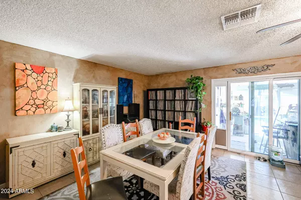 2105 W OBISPO Avenue, Mesa, AZ 85202