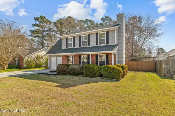 135 Suffolk Circle, Jacksonville, NC 28546