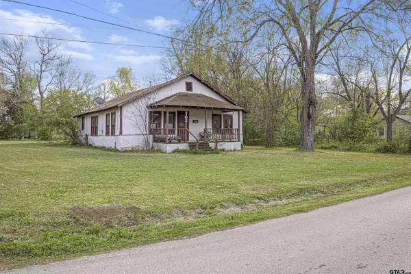 702 W Paschal, Troup, TX 75789