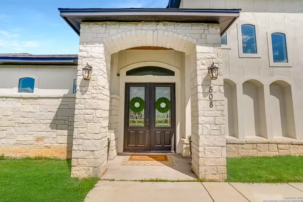 508 WAGON TRAIN, La Vernia, TX 78121