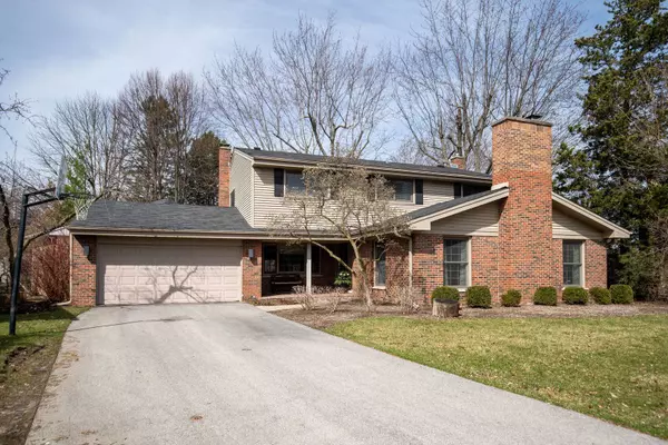 1800 Clover RD, Northbrook, IL 60062