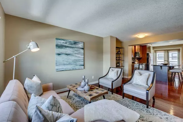 224 Aspen Hills Villas SW, Calgary, AB T3H 0H9