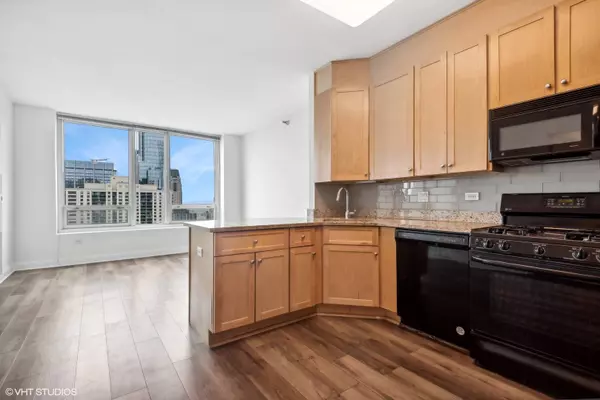 33 W ontario Street #47G, Chicago, IL 60654
