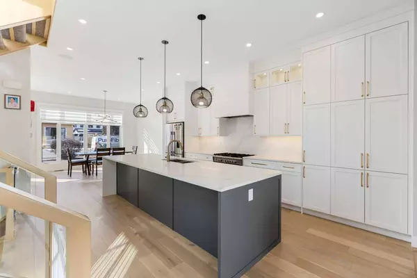 625 26 ST NW, Calgary, AB T2N 4X6