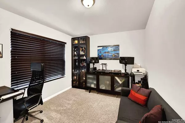 9819 Red Iron Crk, Converse, TX 78109