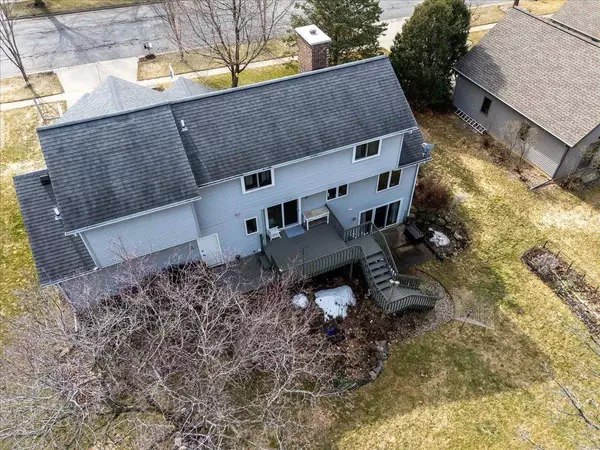 1702 Dover Drive, Waunakee, WI 53597