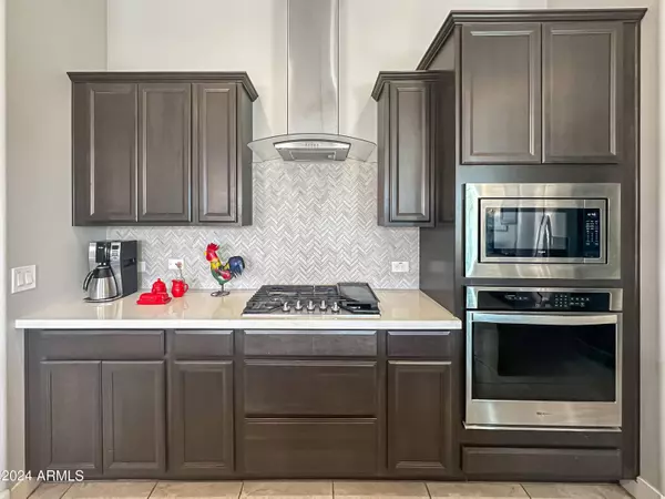 19007 W SOLANO Drive, Litchfield Park, AZ 85340