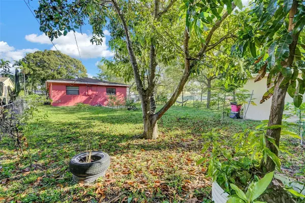 2730 Funston St, Hollywood, FL 33020