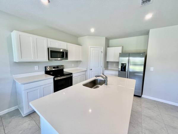 420 Acai LN, Fort Pierce, FL 34981