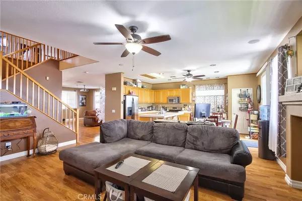 921 Hemingway DR, Corona, CA 92878