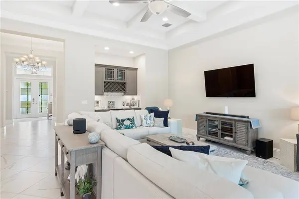 1425 Lilys Cay CIR, Vero Beach, FL 32967