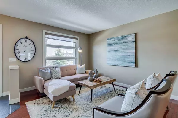 224 Aspen Hills Villas SW, Calgary, AB T3H 0H9