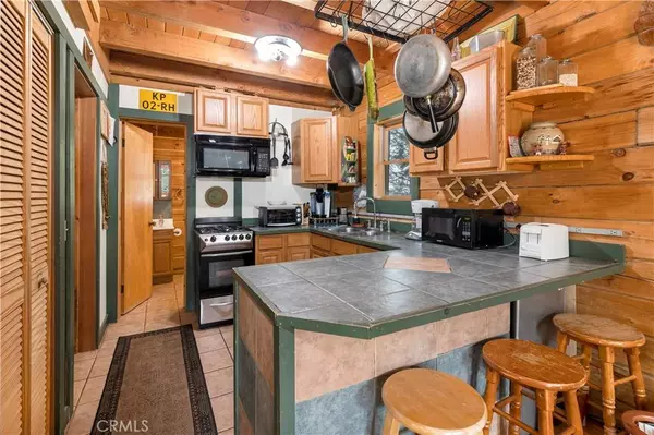 54705 Pine Crest AVE, Idyllwild, CA 92549