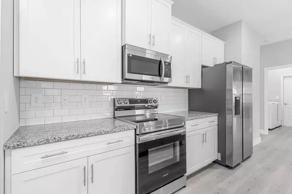 470 Harrison ST SW, Palm Bay, FL 32908