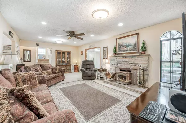 30128 Auberry Road, Prather, CA 93651