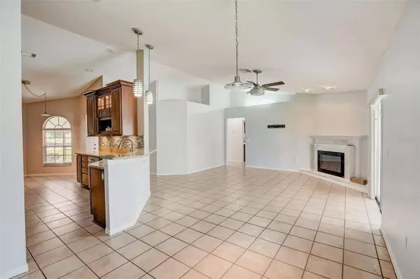 7673 BRIAN LOOP, Lakeland, FL 33810