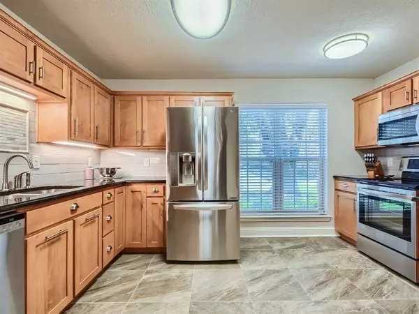 511 W Lookout Drive #107, Richardson, TX 75080