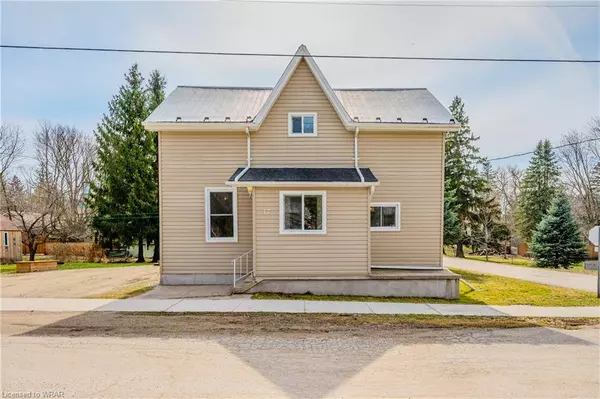 17 Henrie Street, Moorefield, ON N0G 2K0