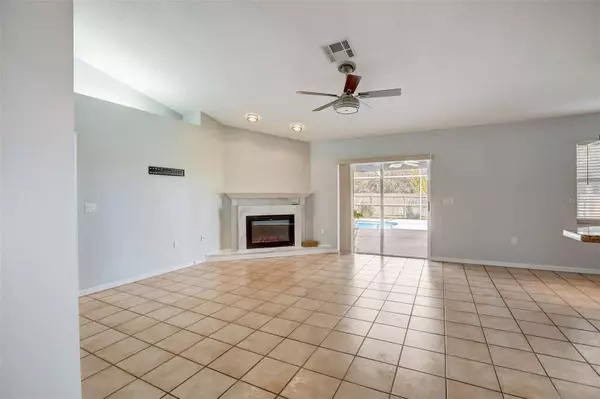 7673 BRIAN LOOP, Lakeland, FL 33810