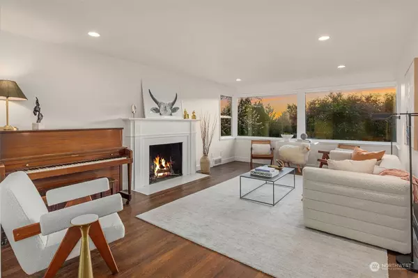 2809 12th AVE W, Seattle, WA 98119