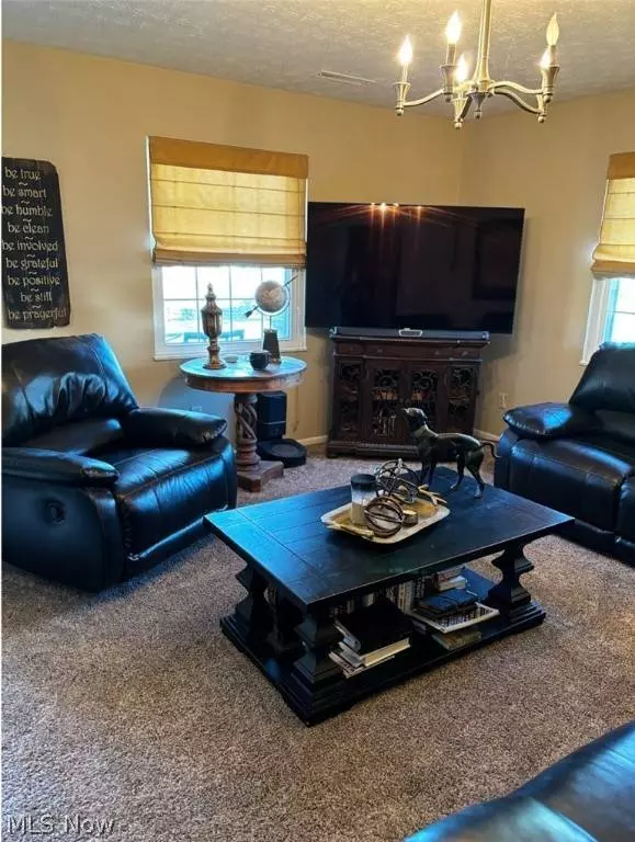 2514 Raber RD #4A, Uniontown, OH 44685